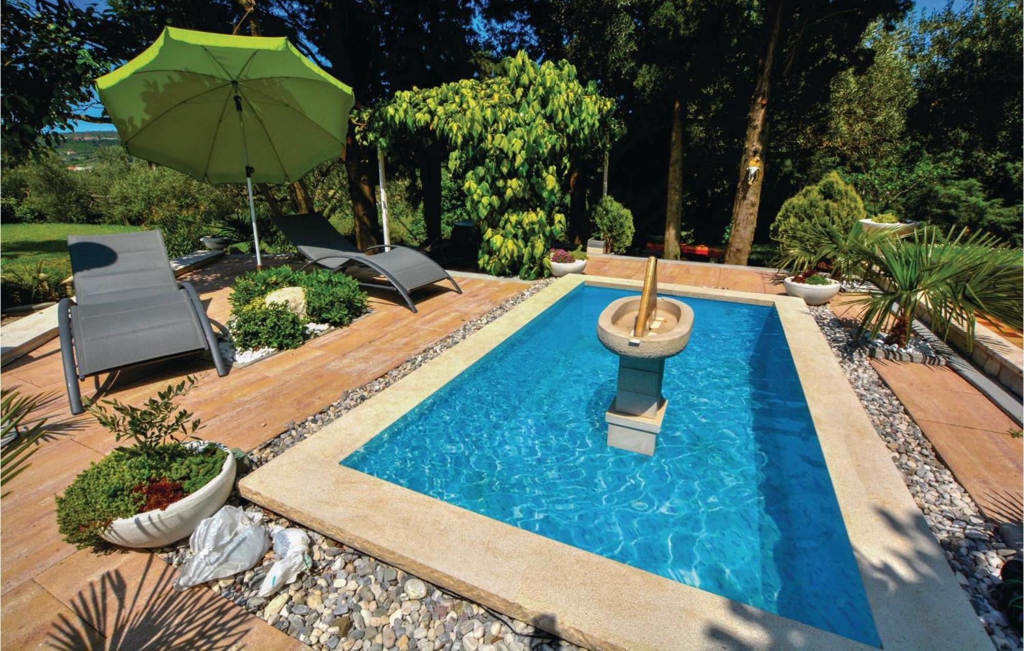 2 Bedroom Awesome Apartment In Portoroz Exterior foto