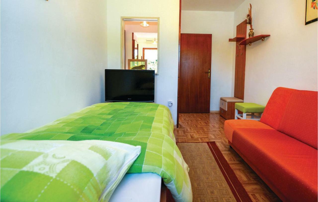 2 Bedroom Awesome Apartment In Portoroz Exterior foto